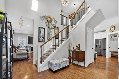 8166 West 87th Street Hickory Hills IL 60457