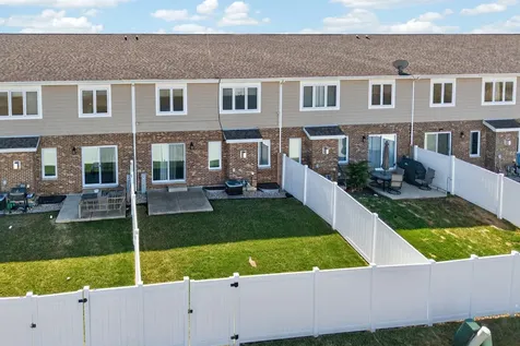 8166 West 87th Street Hickory Hills IL 60457