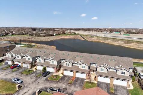 8166 West 87th Street Hickory Hills IL 60457