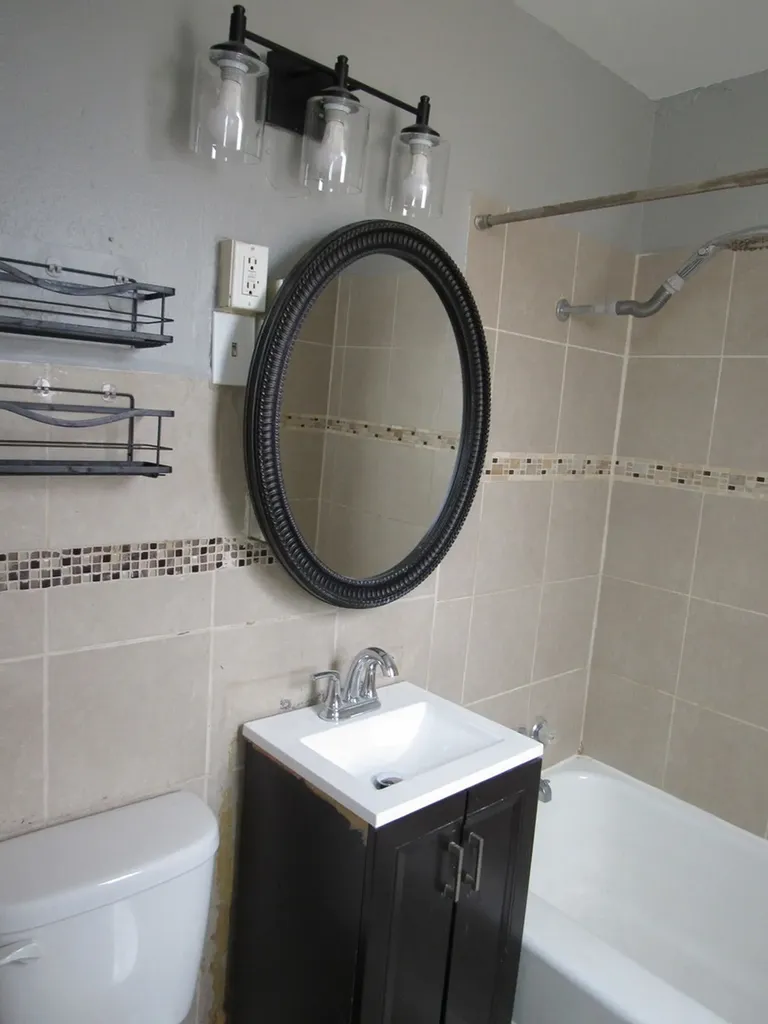 8756 South Kimbark Avenue Chicago IL 60619