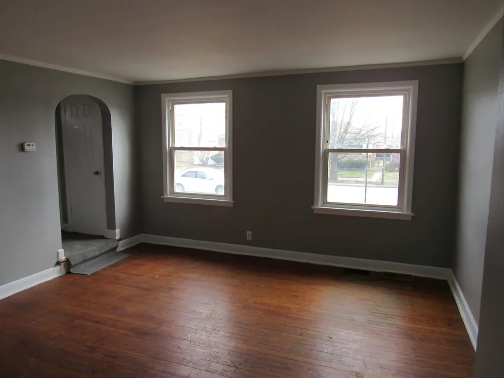 8756 South Kimbark Avenue Chicago IL 60619