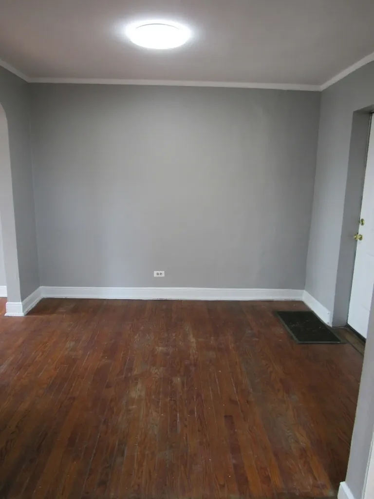 8756 South Kimbark Avenue Chicago IL 60619