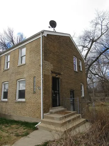 8756 South Kimbark Avenue Chicago IL 60619