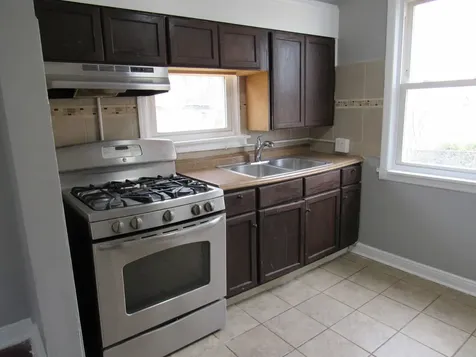 8756 South Kimbark Avenue Chicago IL 60619