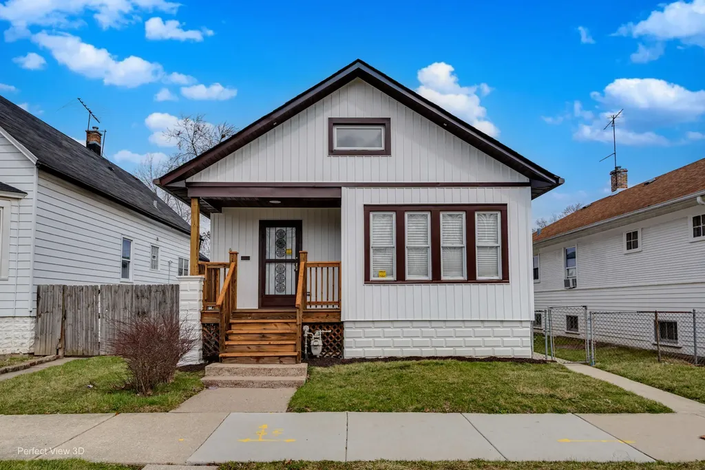 318 West 112th Street Chicago IL 60628