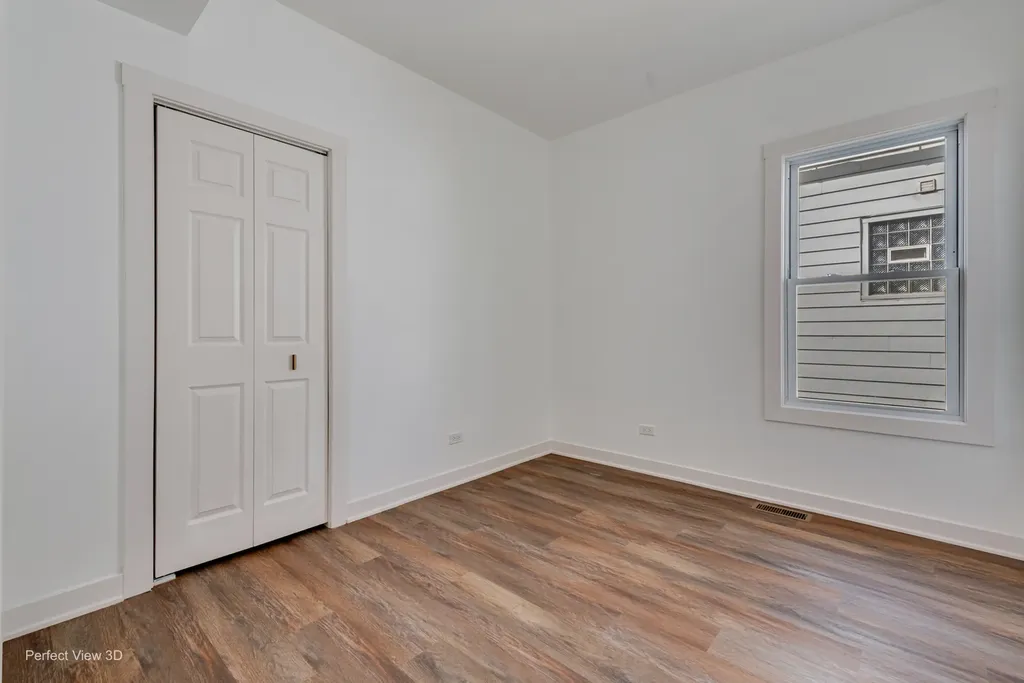 318 West 112th Street Chicago IL 60628