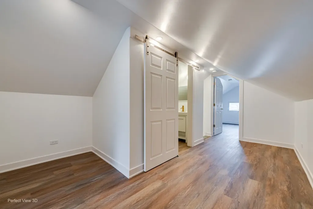 318 West 112th Street Chicago IL 60628