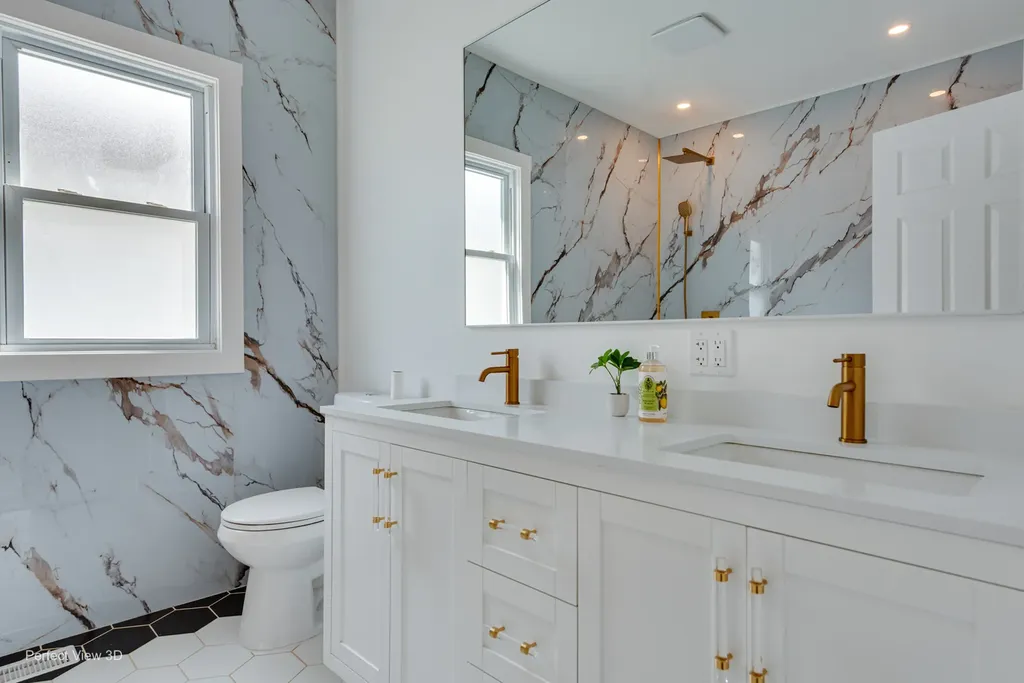 318 West 112th Street Chicago IL 60628