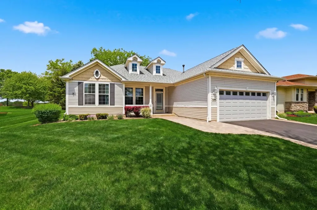 12385 Hickory Court Huntley IL 60142