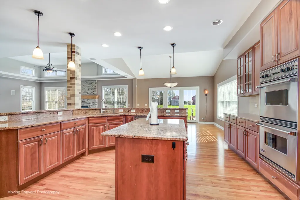 24833 Winterberry Lane Plainfield IL 60585