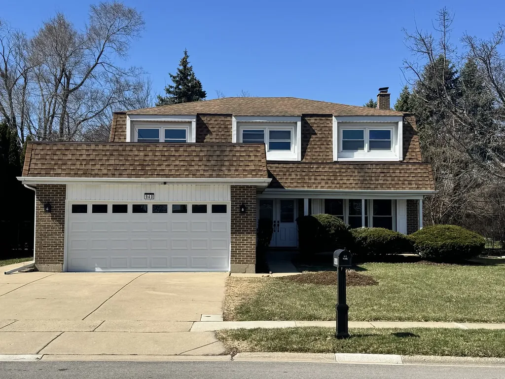 940 Tanglewood Drive Wheeling IL 60090