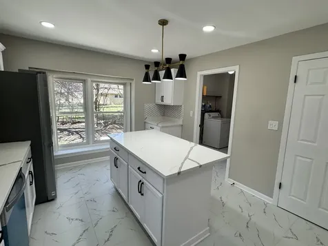940 Tanglewood Drive Wheeling IL 60090