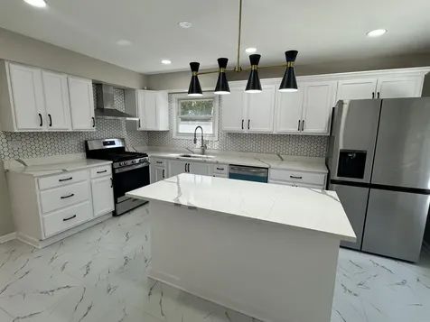 940 Tanglewood Drive Wheeling IL 60090