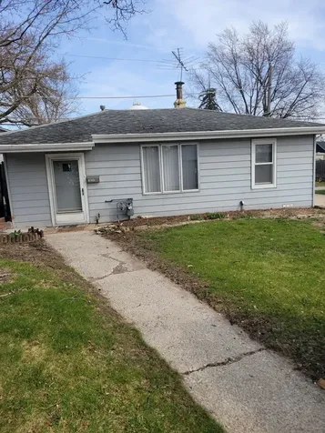 18237 Oakwood Avenue Lansing IL 60438