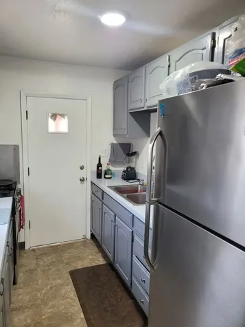 18237 Oakwood Avenue Lansing IL 60438