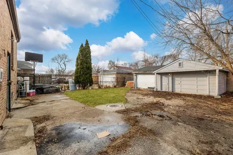 1908 South 23rd Avenue Maywood IL 60153