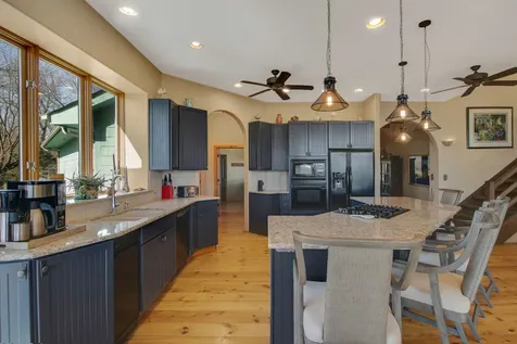 859 Old Kirk Road Geneva IL 60134