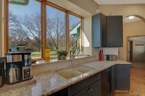 859 Old Kirk Road Geneva IL 60134
