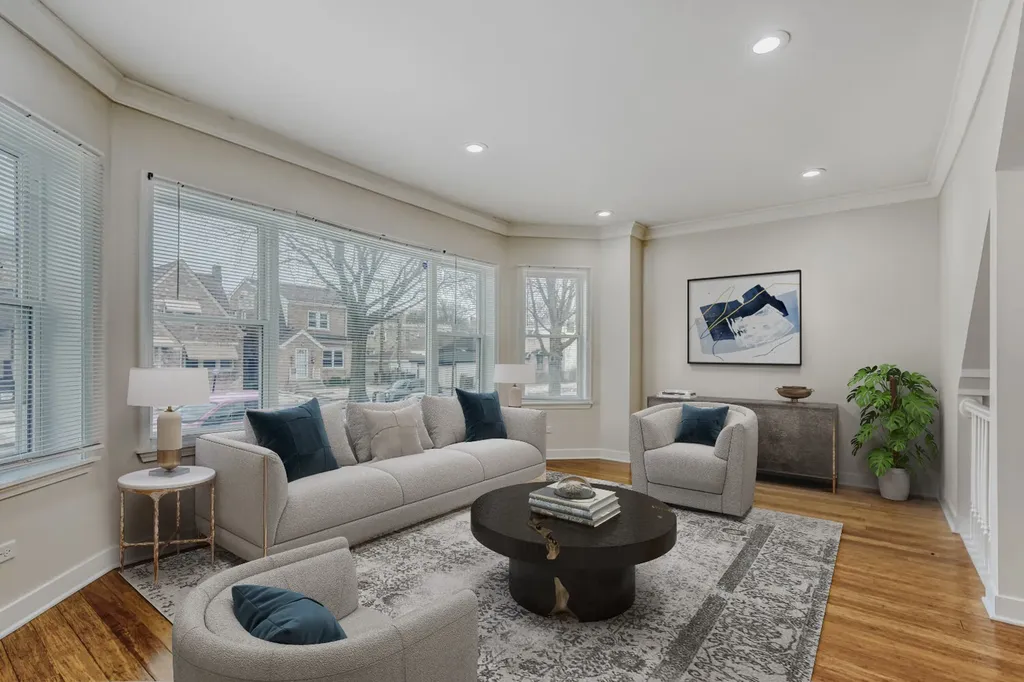 8240 South Wolcott Avenue Chicago IL 60620