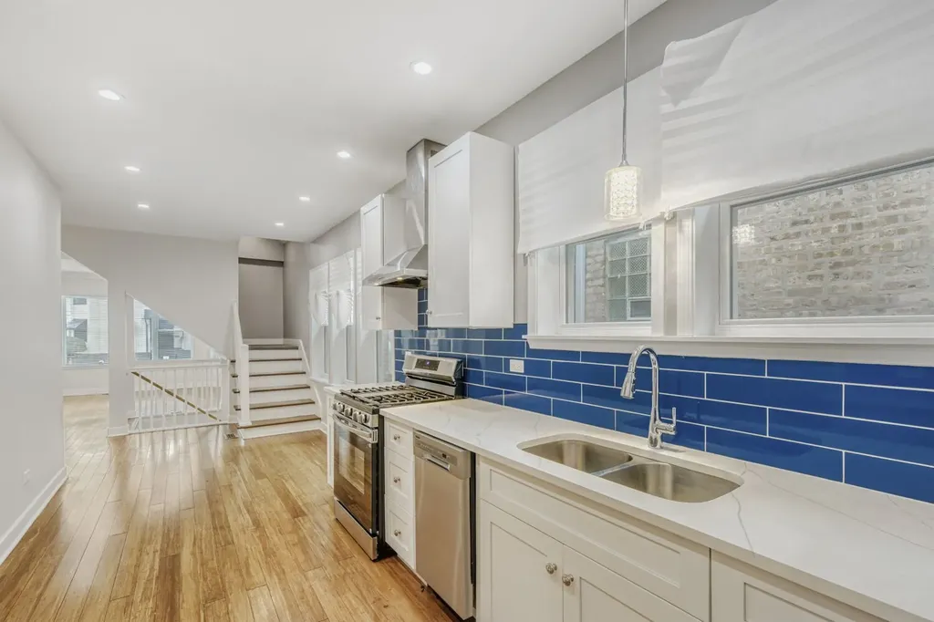 8240 South Wolcott Avenue Chicago IL 60620