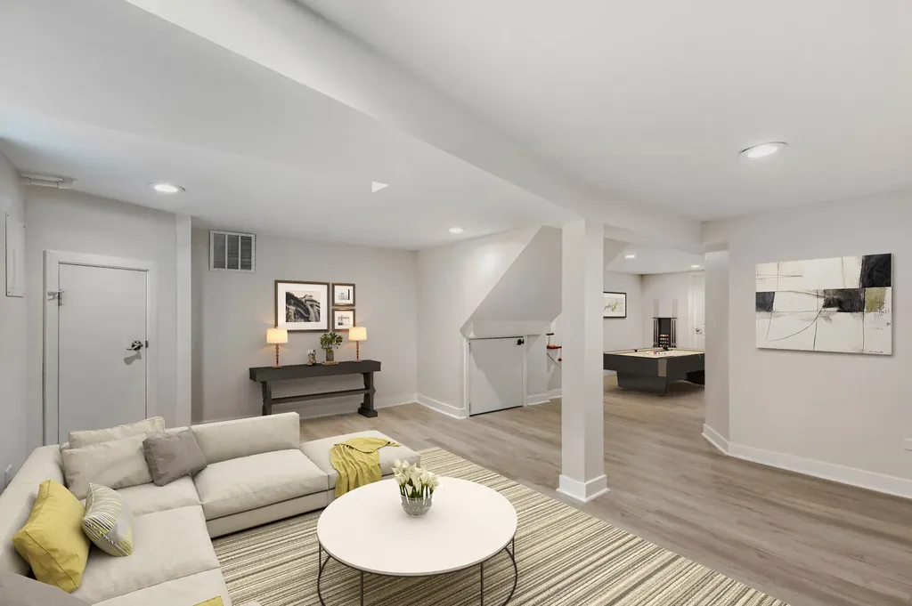 8240 South Wolcott Avenue Chicago IL 60620