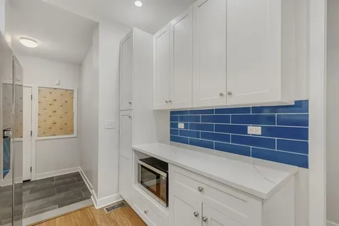 8240 South Wolcott Avenue Chicago IL 60620