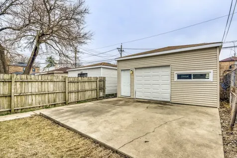8240 South Wolcott Avenue Chicago IL 60620