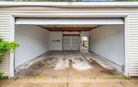 8240 South Wolcott Avenue Chicago IL 60620