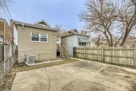8240 South Wolcott Avenue Chicago IL 60620