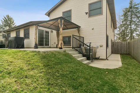 1032 West Park Place Drive Bartlett IL 60103