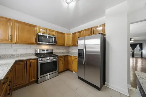 1113 South 7th Avenue Maywood IL 60153