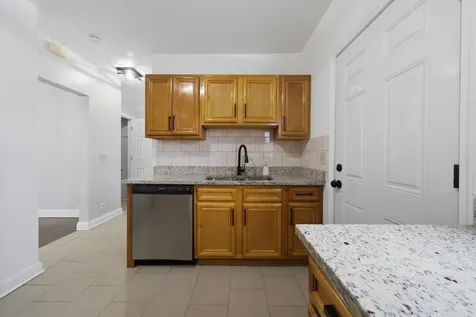 1113 South 7th Avenue Maywood IL 60153