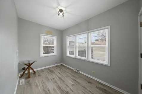 1113 South 7th Avenue Maywood IL 60153