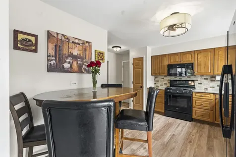 801 Delphia Avenue Elk Grove Village IL 60007
