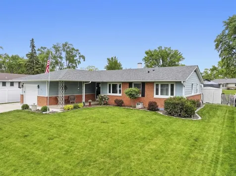 801 Delphia Avenue Elk Grove Village IL 60007