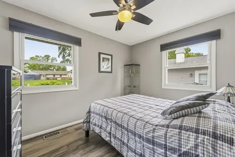 801 Delphia Avenue Elk Grove Village IL 60007