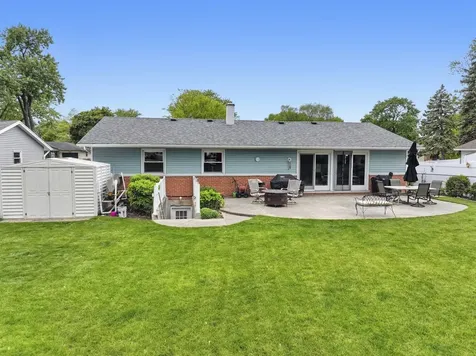 801 Delphia Avenue Elk Grove Village IL 60007