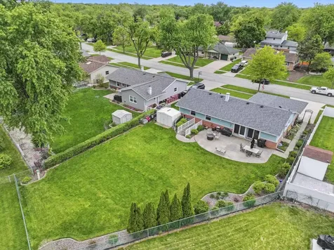 801 Delphia Avenue Elk Grove Village IL 60007