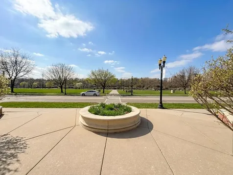 132 Dawson Drive Elgin IL 60120