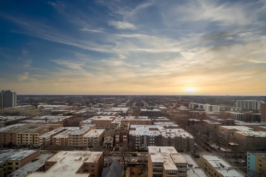 6030 North Sheridan Road Chicago IL 60660