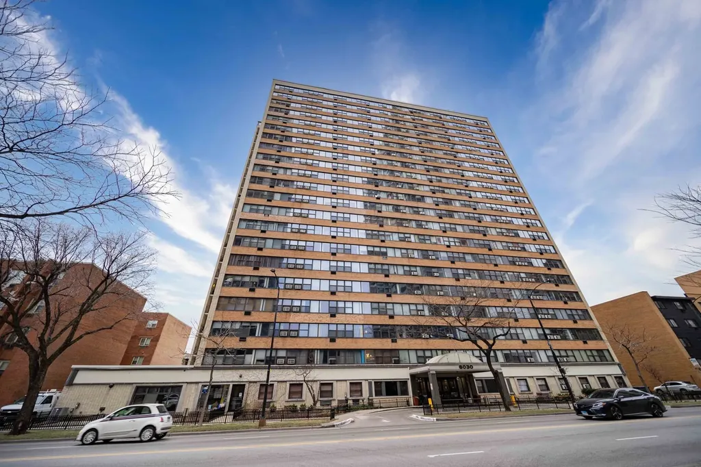 6030 North Sheridan Road Chicago IL 60660