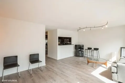 211 East Ohio Street Chicago IL 60611