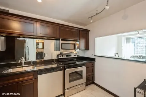 211 East Ohio Street Chicago IL 60611