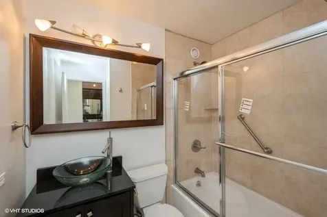 211 East Ohio Street Chicago IL 60611