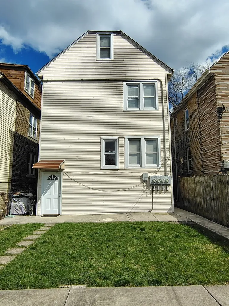 5032 South Kolin Avenue Chicago IL 60632