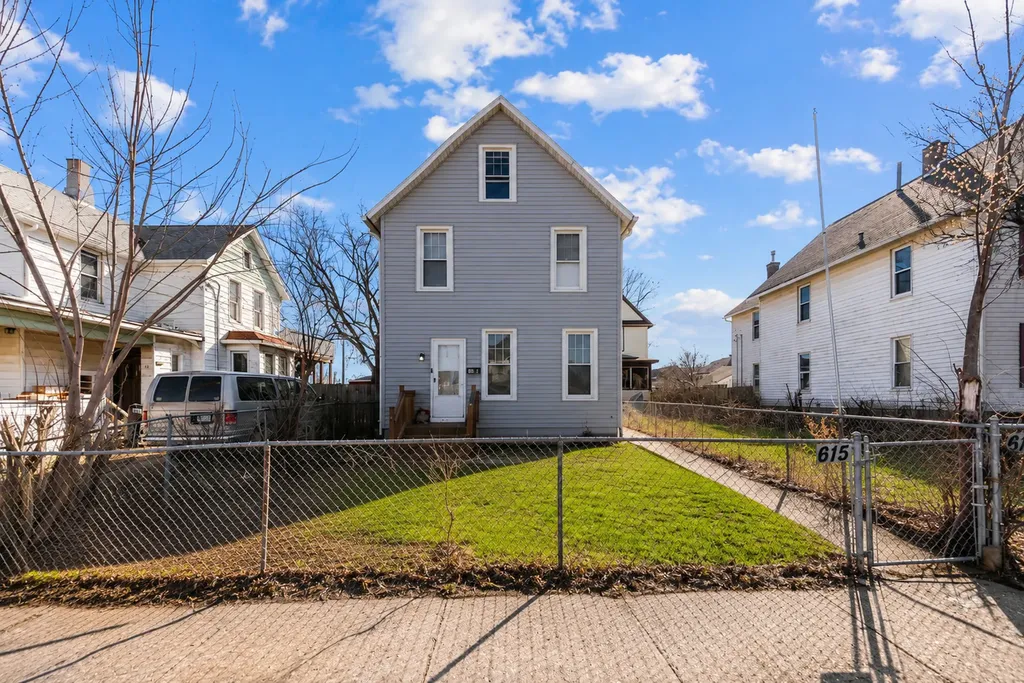 615 44TH Street Rock Island IL 61201