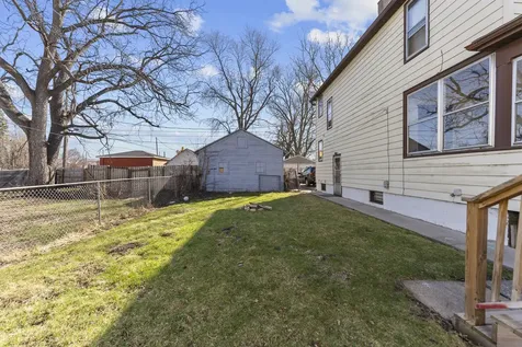 615 44TH Street Rock Island IL 61201