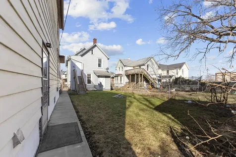 615 44TH Street Rock Island IL 61201