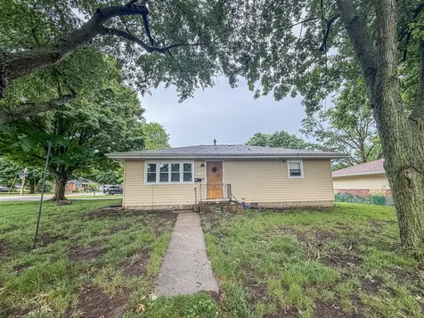 811 North East Street Leroy IL 61752