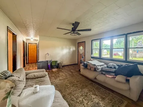 811 North East Street Leroy IL 61752